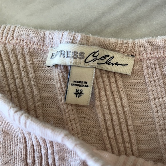 Express Top - Picture 3 of 3